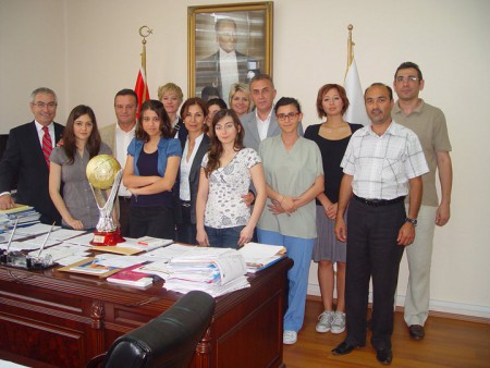 2011 Şampiyon Bayan basketbol Dekanlık ziyareti